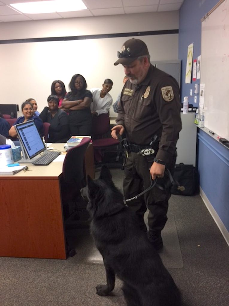 Ross Medical in Huntsville Invites K9 Officer to Campus Ross Campus