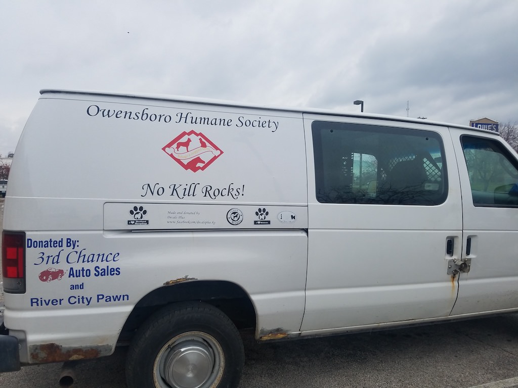 Ross Medical in Owensboro Collects Over 1000 Pounds of Pet Supplies for Local Animals Ross